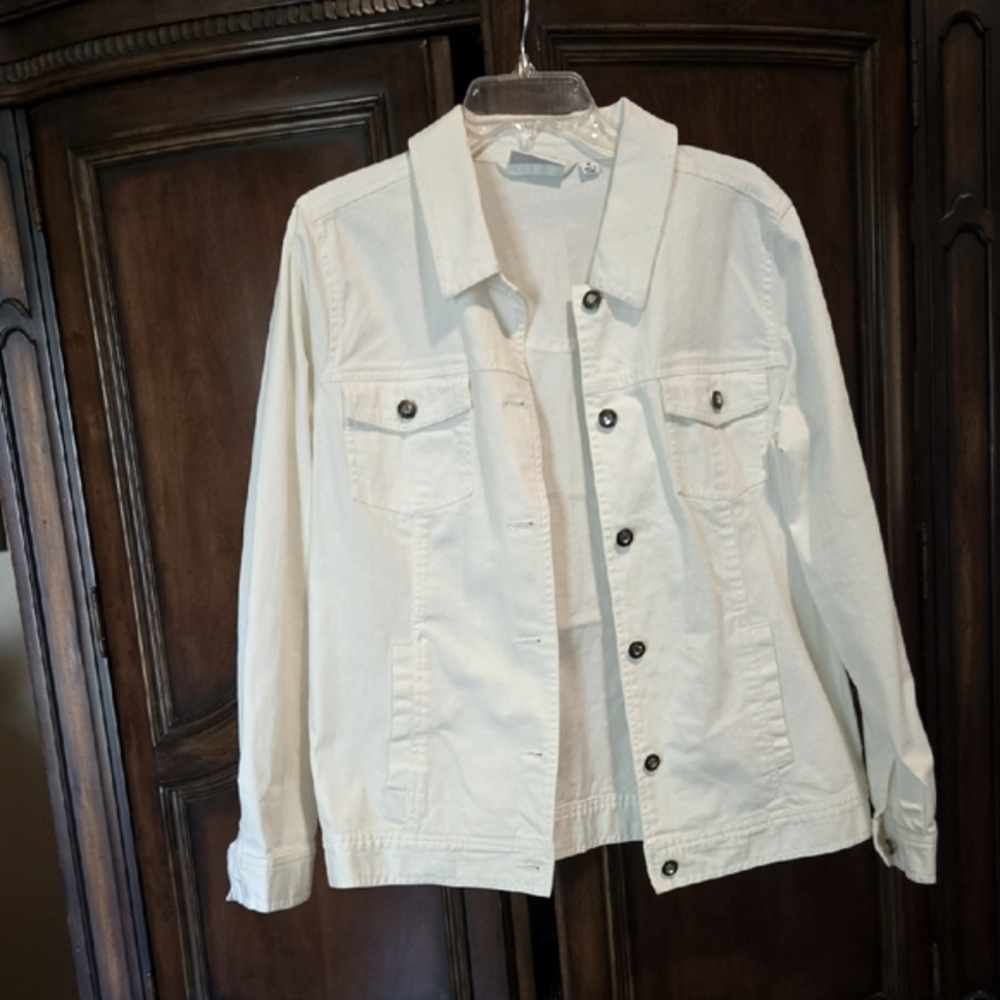 Women's White Jean Jacket - Classic Casual Layer